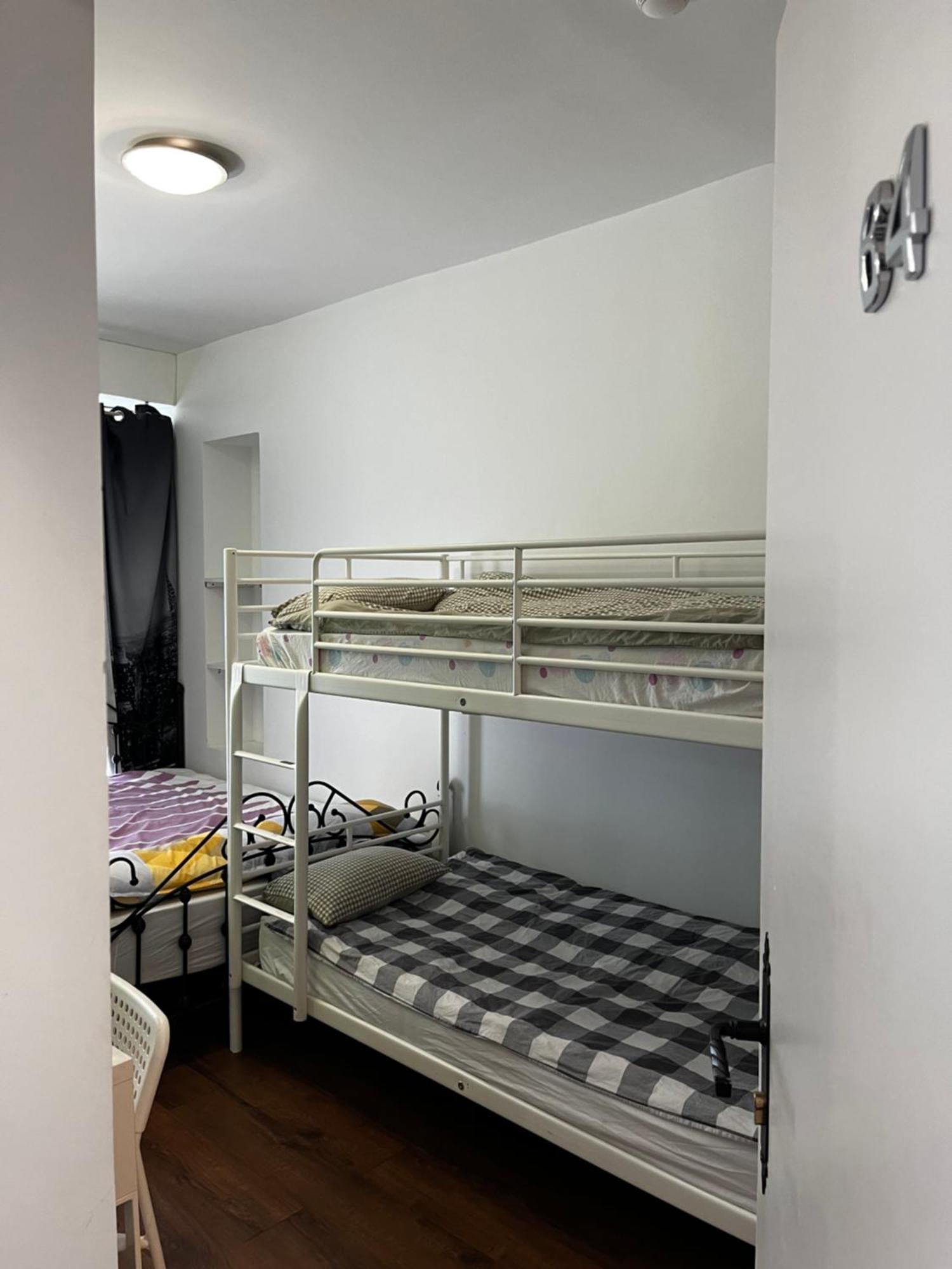 Chez Mia Hostel Parijs
